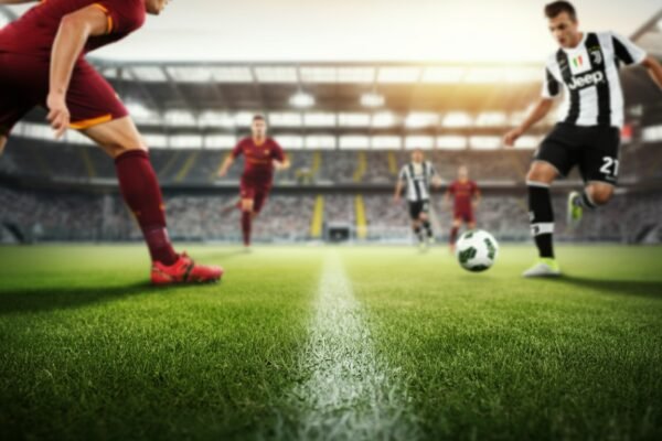 Illustrative image for Roma vs. Juve: Dybala & El Shaarawy Return, Soulé & Hermoso Out