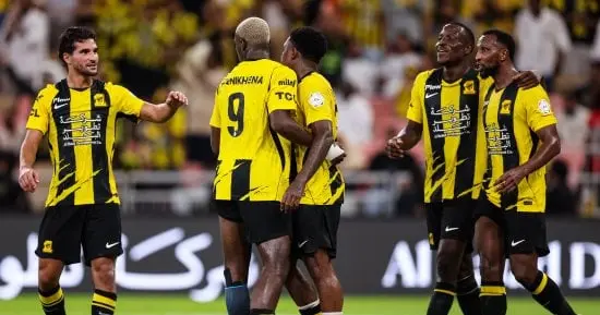 يوسف النصيري يقود هجوم الاتحاد أمام الفيصلي في الدوري السعودي