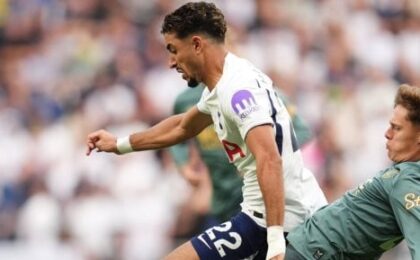 مباراة ليفربول وتوتنهام على ملعب أنفيلد في كأس كاراباو