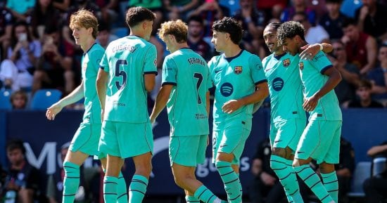 برشلونة يستعد لمواجهة راسينج سانتاندير في الدوري الإسباني بحثًا عن رقم تاريخي